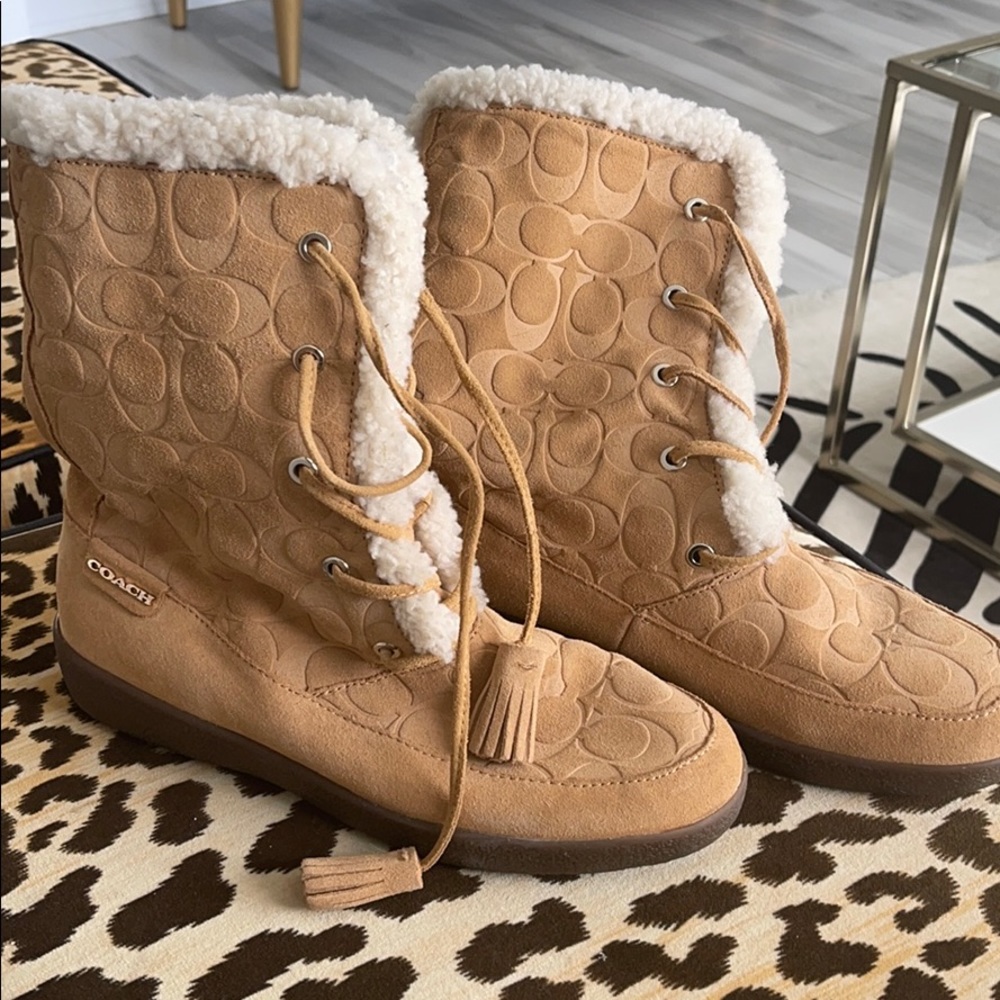 Coach boots 8 1/2